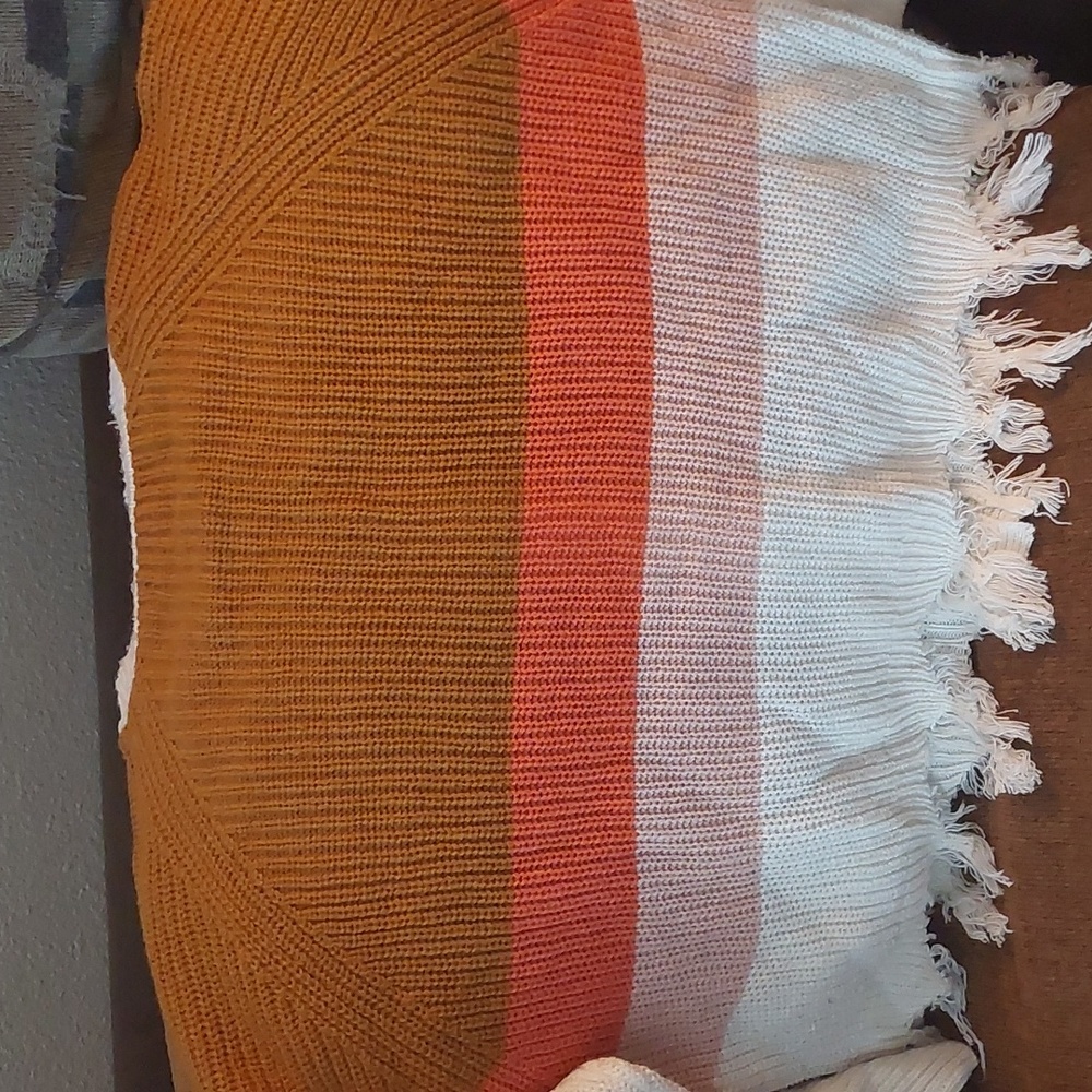Sweater - Picture 2 of 3